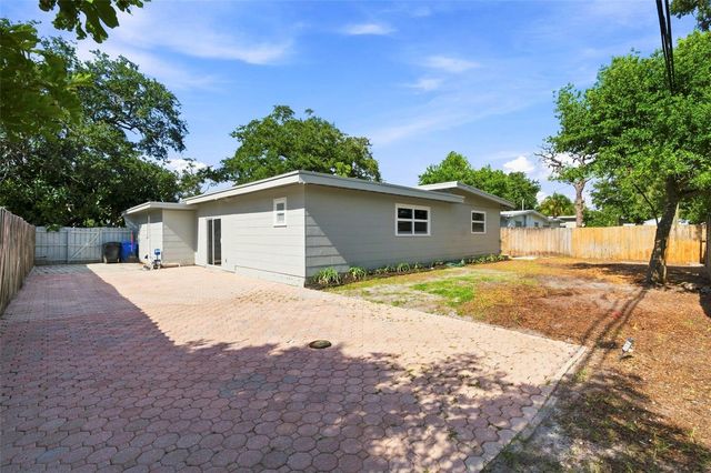 7326 11TH AVENUE N, St Petersburg, FL 33710