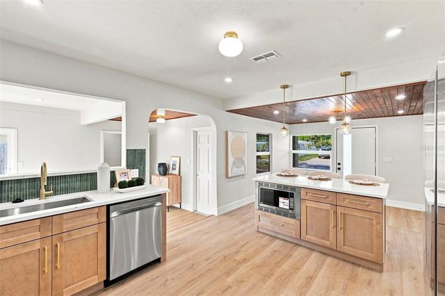 7326 11TH AVENUE N, St Petersburg, FL 33710