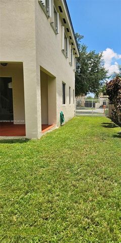 2864 SW 138th Path, Miami, FL 33175
