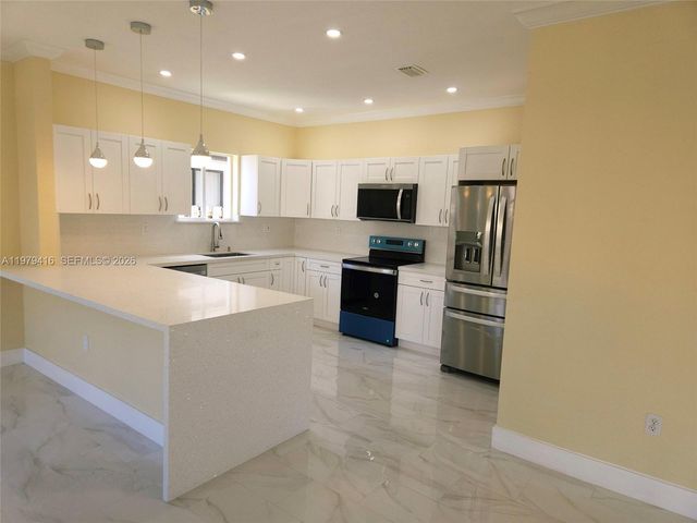 2864 SW 138th Path, Miami, FL 33175