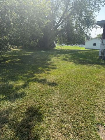 1820 SE Boutell Road, Essexville, MI 48732