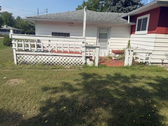 1820 SE Boutell Road, Essexville, MI 48732