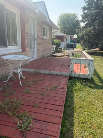 1820 SE Boutell Road, Essexville, MI 48732