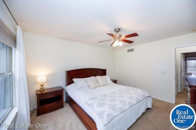 1345 S Milford Road, Milford, MI 48381