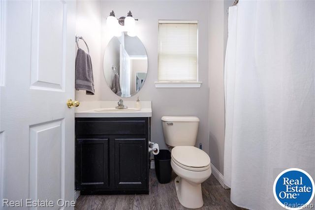 1345 S Milford Road, Milford, MI 48381