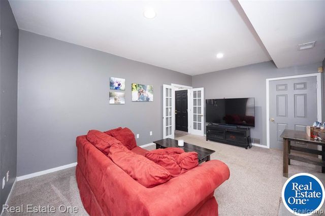 1345 S Milford Road, Milford, MI 48381