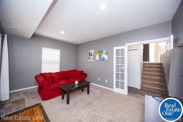 1345 S Milford Road, Milford, MI 48381