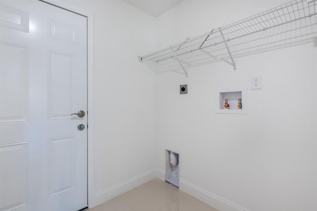 122 SW Becker Road, Port St. Lucie, FL 34953