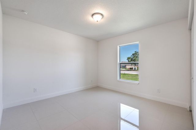 122 SW Becker Road, Port St. Lucie, FL 34953