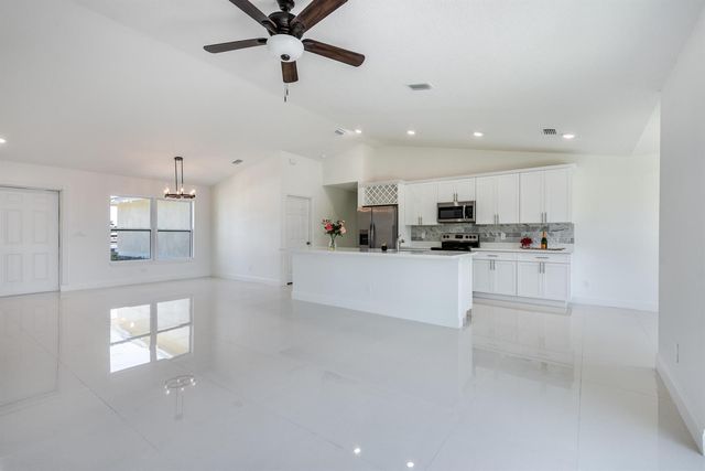122 SW Becker Road, Port St. Lucie, FL 34953