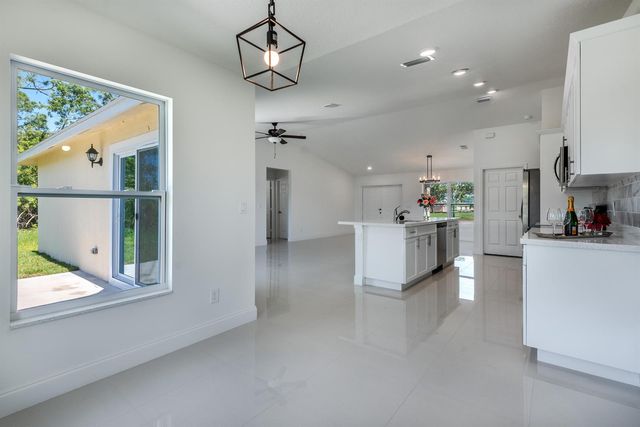 122 SW Becker Road, Port St. Lucie, FL 34953