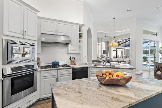 511 Regatta Bay Boulevard, Destin, FL 32541