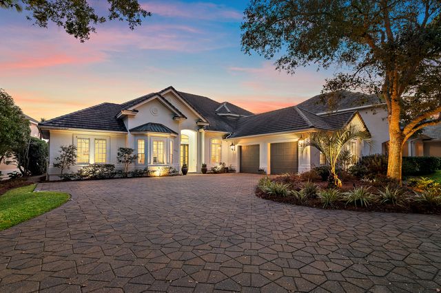 511 Regatta Bay Boulevard, Destin, FL 32541
