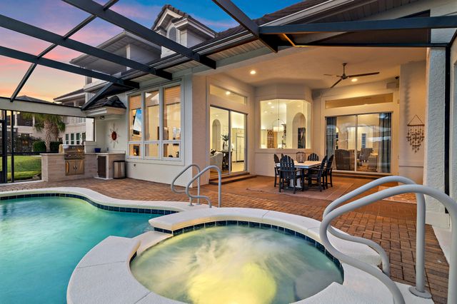 511 Regatta Bay Boulevard, Destin, FL 32541
