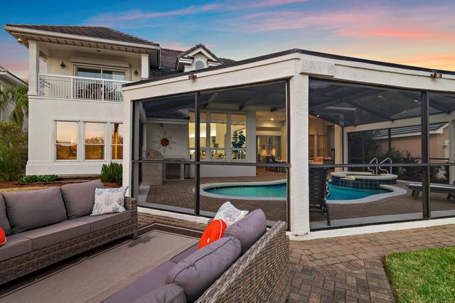 511 Regatta Bay Boulevard, Destin, FL 32541