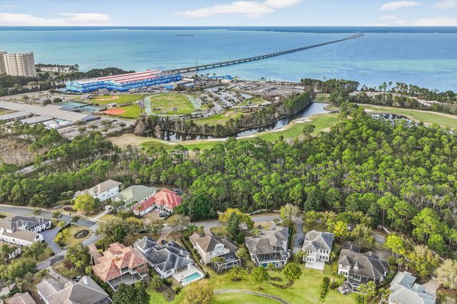 511 Regatta Bay Boulevard, Destin, FL 32541