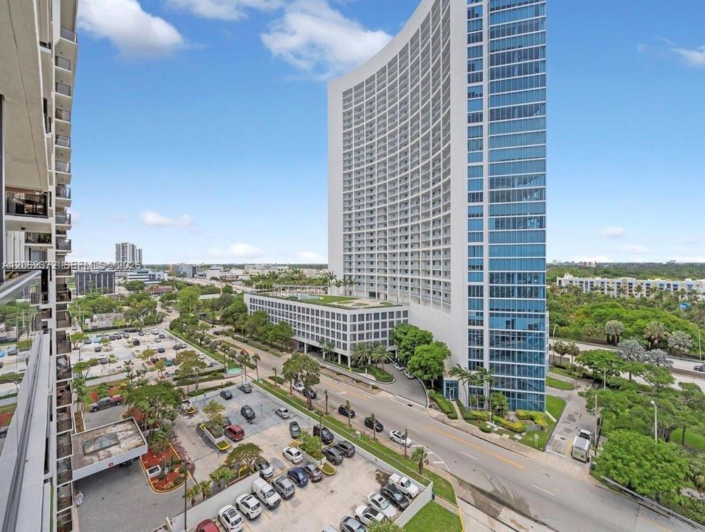 600 NE 36th Street 1214, Miami, FL 33137