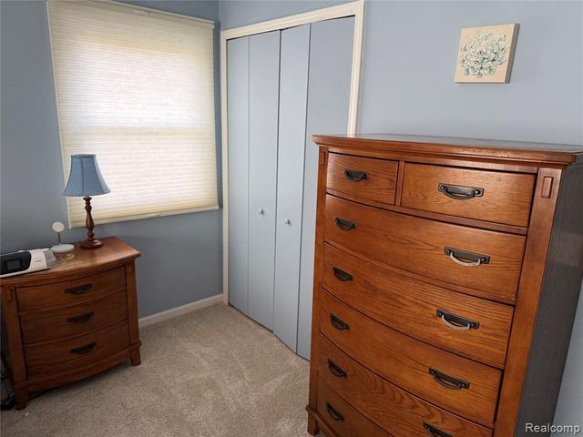 1658 Hillside Lane, Rochester Hills, MI 48307