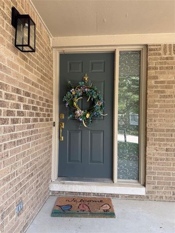 1658 Hillside Lane, Rochester Hills, MI 48307