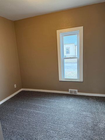 1724 Maine Street, Saginaw, MI 48602