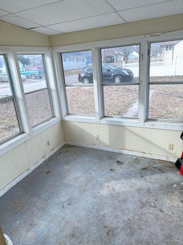 1724 Maine Street, Saginaw, MI 48602