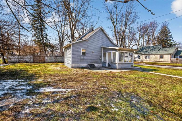 1724 Maine Street, Saginaw, MI 48602