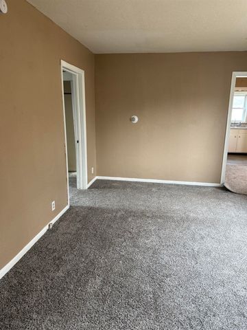 1724 Maine Street, Saginaw, MI 48602