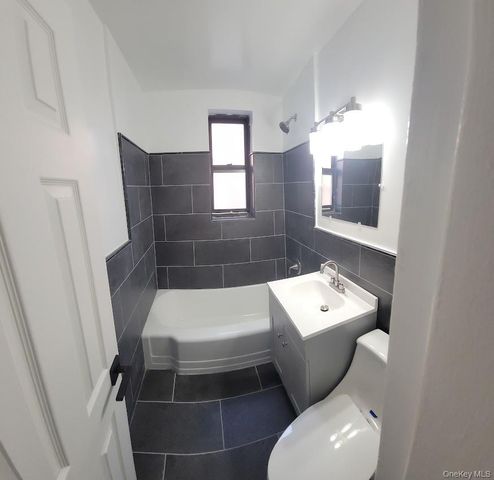 141-60 84th Road 2G, Briarwood, NY 11435