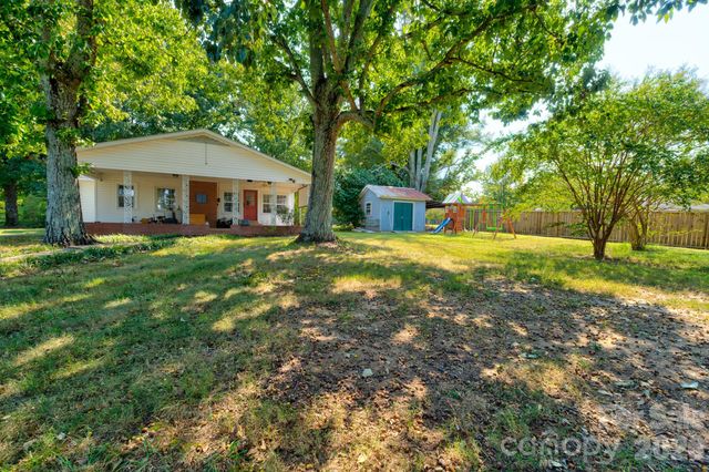 610 Helton Road, Cherryville, NC 28021