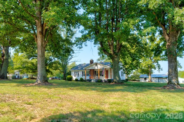 610 Helton Road, Cherryville, NC 28021