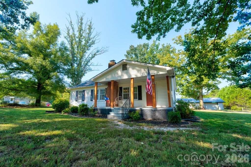 610 Helton Road, Cherryville, NC 28021