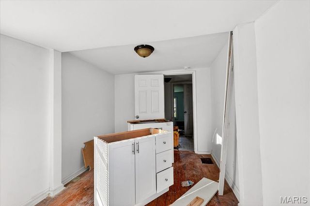 342 Alsobrook Street, Kirkwood, MO 63122