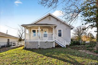 342 Alsobrook Street, Kirkwood, MO 63122