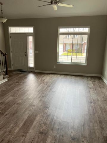 1207 E Oak Drive, Fenton, MI 48430