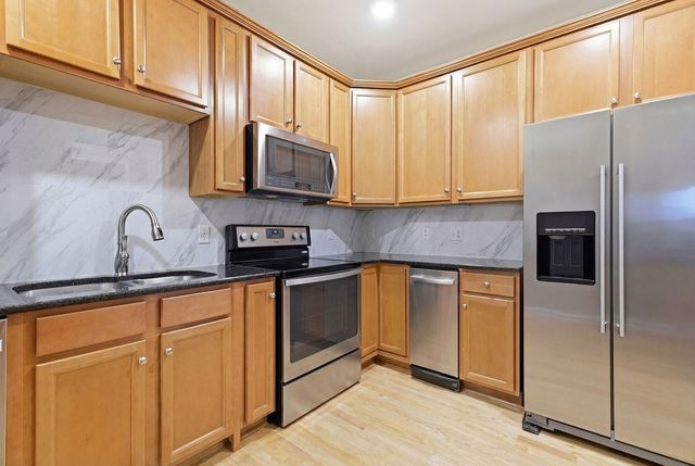 426 John Mahar Hwy 408, Braintree, MA 02184