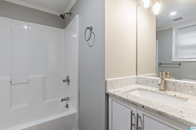 2716 NE 7TH PLACE NE, Center Point, AL 35215