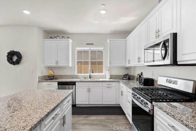 10380 Prospector Lane, Moreno Valley, CA 92557