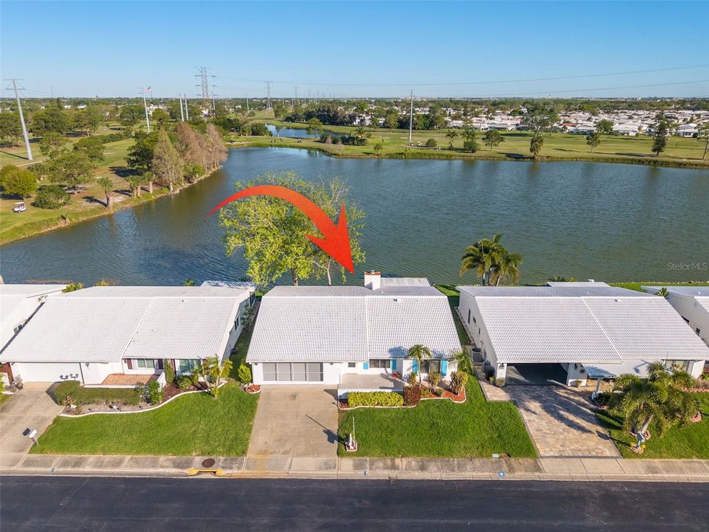 Image 5 of property listing at 3631 93RD AVENUE N, Pinellas Park, FL 33782