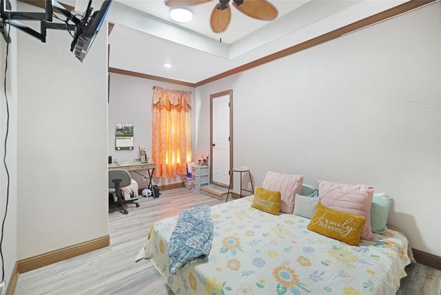 2521 County Road 3550, Cleveland, TX 77327