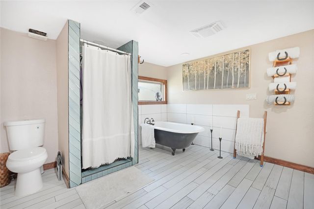 2521 County Road 3550, Cleveland, TX 77327