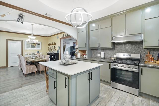 2521 County Road 3550, Cleveland, TX 77327