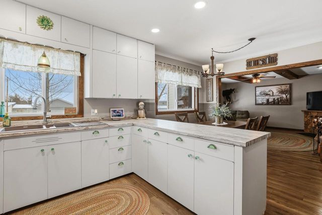 330 FIRST STREET, Rosholt, WI 54473