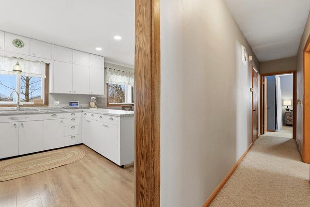 330 FIRST STREET, Rosholt, WI 54473