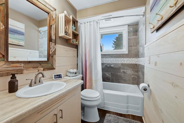 330 FIRST STREET, Rosholt, WI 54473