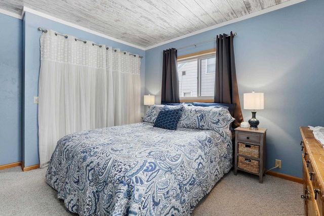 330 FIRST STREET, Rosholt, WI 54473