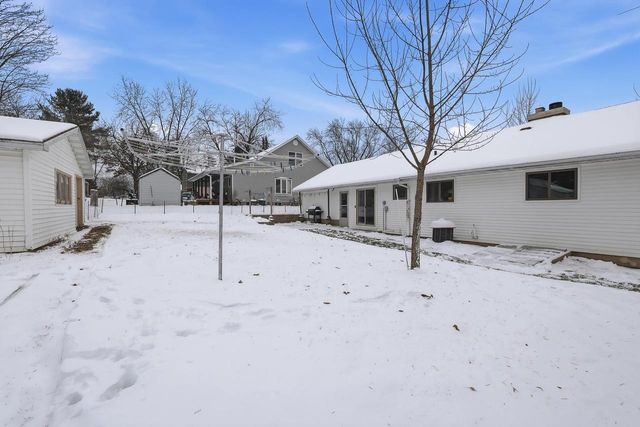 330 FIRST STREET, Rosholt, WI 54473