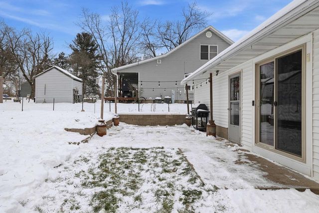 330 FIRST STREET, Rosholt, WI 54473