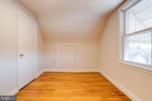 9606 9TH AVE, Parkville, MD 21234