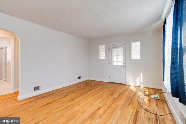 9606 9TH AVE, Parkville, MD 21234