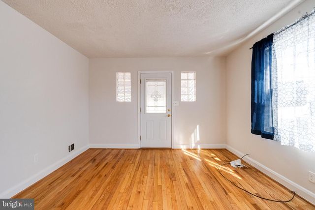 9606 9TH AVE, Parkville, MD 21234